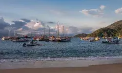 यात्री नाव पलटने से इतने लोग डूबे, दो लापता- मचा कोहराम