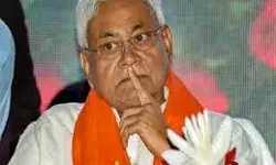 फिर होवे बड़ा खेला- नीतीश ने सभी MLA पटना बुलाए- सियासत गर्म फिर होवे बड़ा खेला- नीतीश ने सभी MLA पटना बुलाए- सियासत गर्म