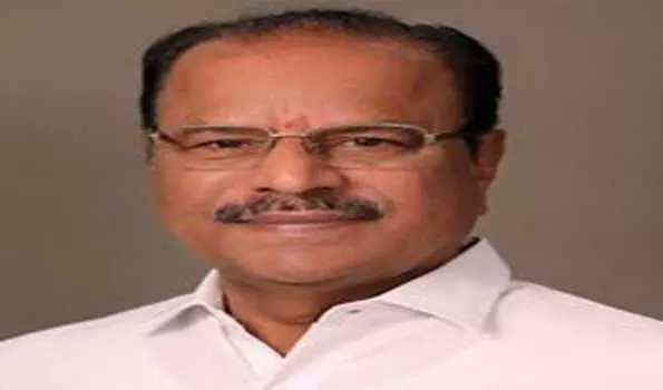 इंद्र सेना नल्लू ने जनता के लिए राजभवन के द्वार खोले, भारी भीड़ उमड़ी इंद्र सेना नल्लू ने जनता के लिए राजभवन के द्वार खोले, भारी भीड़ उमड़ी