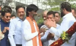 सरकार ने मानी सभी मांगे- मराठा आरक्षण आंदोलन खत्म- CM की मौजूदगी सरकार ने मानी सभी मांगे- मराठा आरक्षण आंदोलन खत्म- CM की मौजूदगी