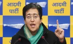 टेंपरेचर हुआ हाई- दिल्ली में सरकार गिराने की कोशिश- 25 करोड़ का ऑफर टेंपरेचर हुआ हाई- दिल्ली में सरकार गिराने की कोशिश- 25 करोड़ का ऑफर