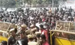 बीच सड़क नाबालिग की हत्या- पटाखा छोड़ने के विवाद में उतारा चाकू बीच सड़क नाबालिग की हत्या- पटाखा छोड़ने के विवाद में उतारा चाकू