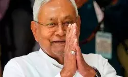 बिहार के CM ने दिया इस्तीफा- नीतीश ने किया गवर्नमेंट बनाने का दावा बिहार के CM ने दिया इस्तीफा- नीतीश ने किया गवर्नमेंट बनाने का दावा