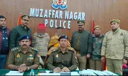 अवैध लाभ करना चाहते थे अर्जित- पुलिस ने असलहों के साथ दबोचे आरोपी