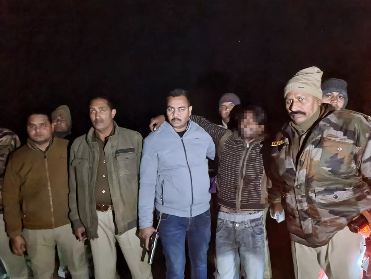 हाफ एनकाउंटर में 10 हजार का इनामी लुटेरा हुआ अरेस्ट