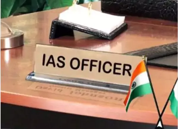 यूपी में फिर हुए IAS के ट्रांसफर- कई जनपदों के CDO भी बदले