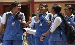 सरकार का चुनावी तोहफा- किया लड़कियों की फीस माफी का ऐलान सरकार का चुनावी तोहफा- किया लड़कियों की फीस माफी का ऐलान