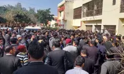 सिविल जज जूनियर सरकारी आवास में फांसी पर लटके- दरवाजा तोड़कर..