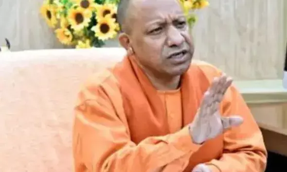 सोशल मीडिया पर CM योगी के खिलाफ आपत्तिजनक टिप्पणी- FIR दर्ज