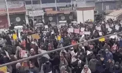 अलग राज्य की डिमांड- कड़कती ठंड में सड़क पर उतरी पब्लिक अलग राज्य की डिमांड- कड़कती ठंड में सड़क पर उतरी पब्लिक