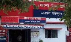 कूड़ा फेंकने के विरोध पर महिला पर जानलेवा हमला- धारदार हथियार से..