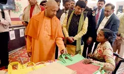 रोजगार मेला व अभ्यर्थियों के नियुक्ति पत्र वितरण समारोह- बोले CM योगी रोजगार मेला व अभ्यर्थियों के नियुक्ति पत्र वितरण समारोह- बोले CM योगी