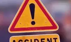 बेकाबू हुई ट्रेक्टर ट्राली पलटने से तीन लोगों की मौत- कई लोग घायल बेकाबू हुई ट्रेक्टर ट्राली पलटने से तीन लोगों की मौत- कई लोग घायल