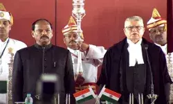 न्यायमूर्ति सिंह ने उड़ीसा HC के मुख्य न्यायाधीश पद की ली शपथ न्यायमूर्ति सिंह ने उड़ीसा HC के मुख्य न्यायाधीश पद की ली शपथ