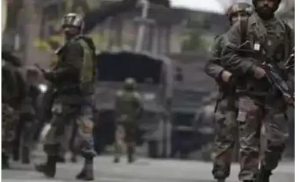 ढूंढ निकाले आतंकी ठिकाने- IED, पिस्टल, मैगजीन बरामद- दो अरेस्ट ढूंढ निकाले आतंकी ठिकाने- IED, पिस्टल, मैगजीन बरामद- दो अरेस्ट