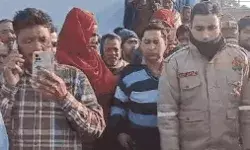 युवक के तीन टुकड़े करके बोरी में भरकर प्लाट में फेंका- फैली सनसनी युवक के तीन टुकड़े करके बोरी में भरकर प्लाट में फेंका- फैली सनसनी