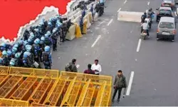 किसानों की हुंकार से थमी दिल्ली की रफ्तार- किले में तब्दील राजधानी.... किसानों की हुंकार से थमी दिल्ली की रफ्तार- किले में तब्दील राजधानी....