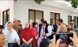 राज्यसभा जाने को नामांकन करने पहुंची जया बच्चन- इन्होंने भी किये... राज्यसभा जाने को नामांकन करने पहुंची जया बच्चन- इन्होंने भी किये...