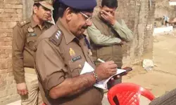 बारात देखने गई 6 साल की बच्ची से रेप जंगल के किनारे मिली बेहोश बारात देखने गई 6 साल की बच्ची से रेप जंगल के किनारे मिली बेहोश