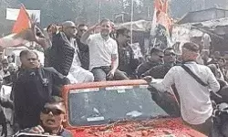 बाबा विश्वनाथ के दर्शन कर राहुल ने शुरू किया रोड शो- भीड़ से बुलाकर.. बाबा विश्वनाथ के दर्शन कर राहुल ने शुरू किया रोड शो- भीड़ से बुलाकर..