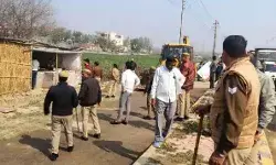 चला बाबा का बुलडोजर- अवैध कब्जा मुक्त कराई ढाई करोड़ की जमीन चला बाबा का बुलडोजर- अवैध कब्जा मुक्त कराई ढाई करोड़ की जमीन