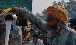 दिल्ली कूच- इंटरनेट बंद- बॉर्डर पर डटे किसान- पंजाब में टोल कराएं फ्री