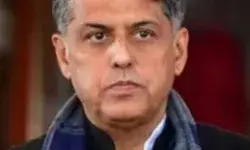 अब एक और कांग्रेस नेता पार्टी का हाथ छोड़ने को तैयार- सीट पर फंसा पेंच अब एक और कांग्रेस नेता पार्टी का हाथ छोड़ने को तैयार- सीट पर फंसा पेंच