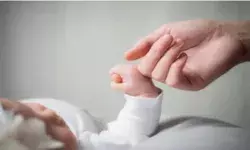 पुलिस कांस्टेबल भर्ती परीक्षा- एग्जाम सेंटर में गूंजी बच्ची की...