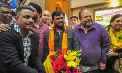 कोर्ट में सुनवाई से पहले ही हलचल तेज- BJP मेयर दे सकते हैं इस्तीफा कोर्ट में सुनवाई से पहले ही हलचल तेज- BJP मेयर दे सकते हैं इस्तीफा