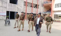 ADG, SSP ने पुलिस बल के साथ निरीक्षण कर लिया सुरक्षा व्यवस्था का जायजा ADG, SSP ने पुलिस बल के साथ निरीक्षण कर लिया सुरक्षा व्यवस्था का जायजा