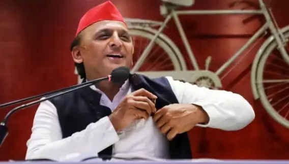 RLD के खिसकने के बावजूद अखिलेश के तेवर- कांग्रेस को 15 सीटों का ऑफर