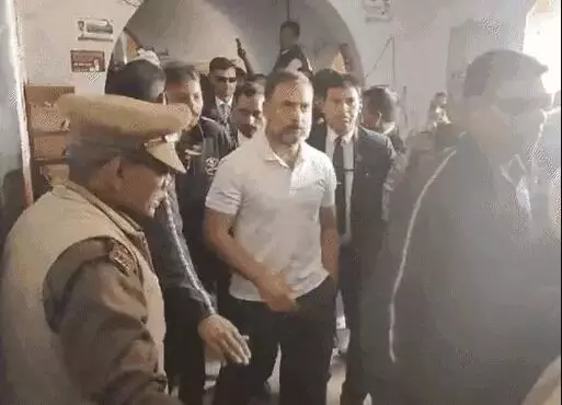 मानहानि मामले में अदालत पहुंचे राहुल को मिली जमानत- विपक्ष के चेहरे उतरे