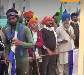 शंभू व खनोरी बॉर्डर पर किसानों का पुलिस से टकराव-बिगड़े हालात शंभू व खनोरी बॉर्डर पर किसानों का पुलिस से टकराव-बिगड़े हालात