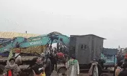 किसानों का दिल्ली कूच - किसानों के साथ हुई झड़प में SP व SHO हुए जख्मी