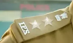 शर्मनाक किराएदार के बच्चे से गंदी बात- रेप का केस दर्ज-पूर्व IPS पर लटकी.... शर्मनाक किराएदार के बच्चे से गंदी बात- रेप का केस दर्ज-पूर्व IPS पर लटकी....