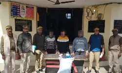 वाहनों से तेल चोरी करने वाले गिरोह का भंडाफोड़- मुठभेड़ में तीन अरेस्ट वाहनों से तेल चोरी करने वाले गिरोह का भंडाफोड़- मुठभेड़ में तीन अरेस्ट