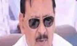 पूर्व मंत्री के बेटे पर शिकंजा- सपा नेता विनय शंकर के घर ED की रेड पूर्व मंत्री के बेटे पर शिकंजा- सपा नेता विनय शंकर के घर ED की रेड