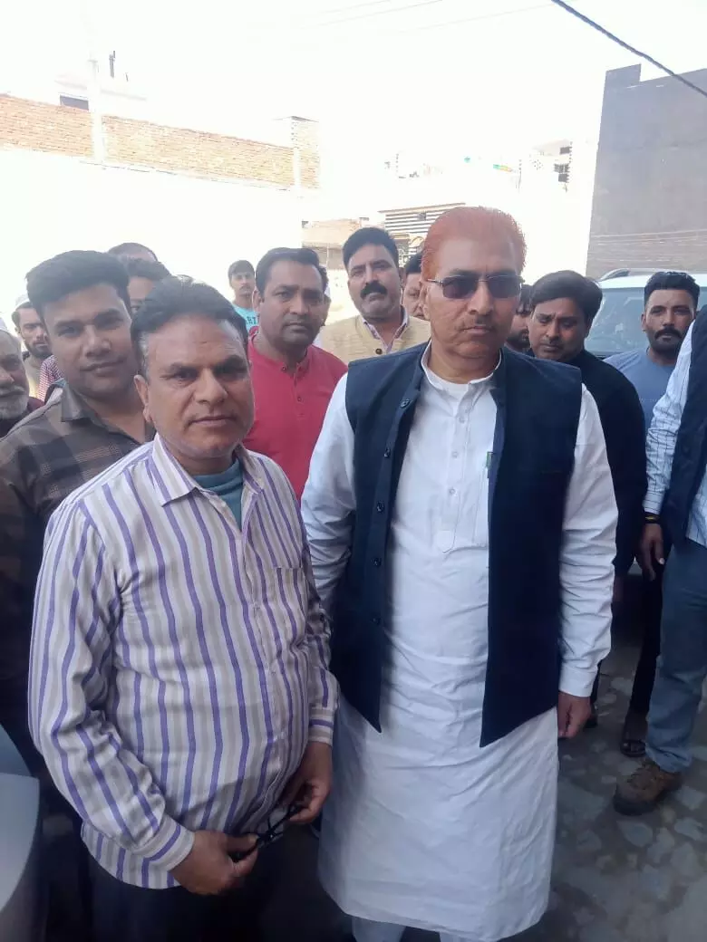 खतौली विधायक ने दिवंगत के घर पहुंचकर परिजनों को दी सांत्वना