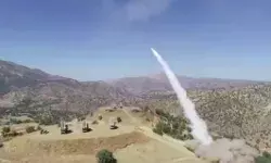 पाकिस्तान पर फिर एयर स्ट्राइक- सरगना समेत कई आतंकी किये ढेर पाकिस्तान पर फिर एयर स्ट्राइक- सरगना समेत कई आतंकी किये ढेर