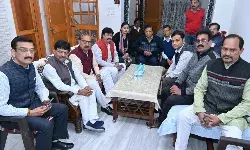 मंत्री कपिल ने सुनी PM के मन की बात- पब्लिक से बोले देश के लिए डाले वोट मंत्री कपिल ने सुनी PM के मन की बात- पब्लिक से बोले देश के लिए डाले वोट