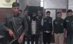 सिमी का भगोड़ा आतंकी हनीफ शेख गिरफ्तार- पहचान छिपाकर बना था टीचर सिमी का भगोड़ा आतंकी हनीफ शेख गिरफ्तार- पहचान छिपाकर बना था टीचर