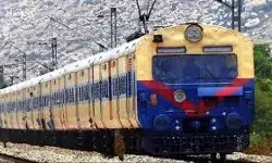 रेलवे की बड़ी चुनावी सौगात- कोरोना काल में बढ़ाया किराया लिया वापस