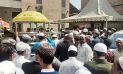 ज्ञानवापी में जुम्मे की नमाज से पहले जूता स्टैंड को लेकर नया विवाद