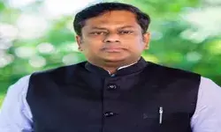 भाजपा बंगाल प्रमुख के काफिले की कार दुर्घटनाग्रस्त, नेता.... भाजपा बंगाल प्रमुख के काफिले की कार दुर्घटनाग्रस्त, नेता....