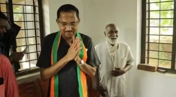 मोदी टॉर्च से दूर करूंगा मदरसों से चलने वाले मुसलमानों का अंधेरा मोदी टॉर्च से दूर करूंगा मदरसों से चलने वाले मुसलमानों का अंधेरा