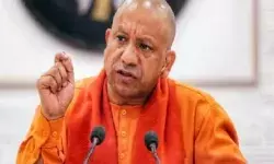 योगी का किसानों को बड़ा तोहफा- नलकूप के बिजली बिल में सौ प्रतिशत छूट योगी का किसानों को बड़ा तोहफा- नलकूप के बिजली बिल में सौ प्रतिशत छूट