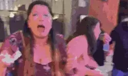 माउथ फ्रेशनर मामला- रेस्टोरेंट बंद कर संचालक फरार- मैनेजर गिरफ्तार