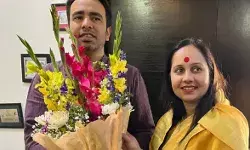 APP नेत्री ने झाड़ू छोड़ चलाना शुरू किया हैंडपंप- हुई RLD में शामिल APP नेत्री ने झाड़ू छोड़ चलाना शुरू किया हैंडपंप- हुई RLD में शामिल