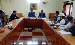 राजनीतिक दलों के प्रतिनिधियों के साथ बैठक में बोले DM- आचार संहिता... राजनीतिक दलों के प्रतिनिधियों के साथ बैठक में बोले DM- आचार संहिता...