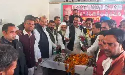 सपा की पीडीए सभा में भरी हरेंद्र की जीत के लिए एकजुटता की हुंकार सपा की पीडीए सभा में भरी हरेंद्र की जीत के लिए एकजुटता की हुंकार